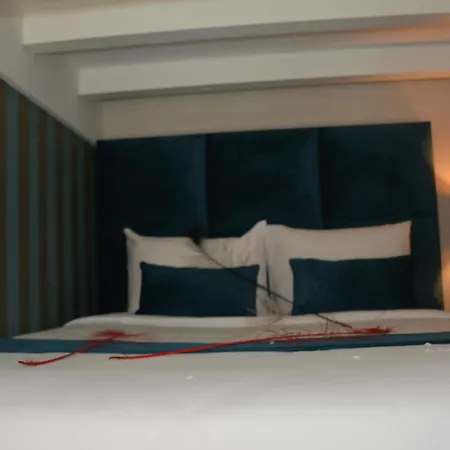 The Lif Boutique 3*